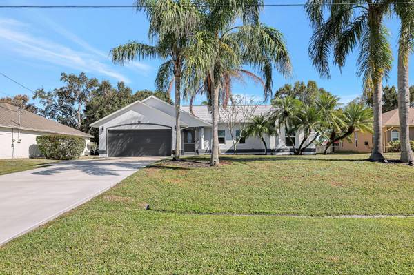 3240 SE West Snow RD, Port Saint Lucie, FL 34984