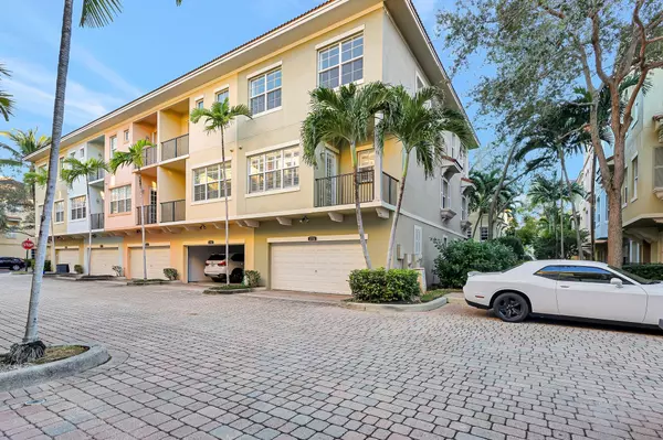 Palm Beach Gardens, FL 33410,2751 Ravella WAY