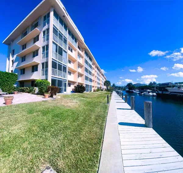Boca Raton, FL 33431,750 NE Spanish River BLVD 2030