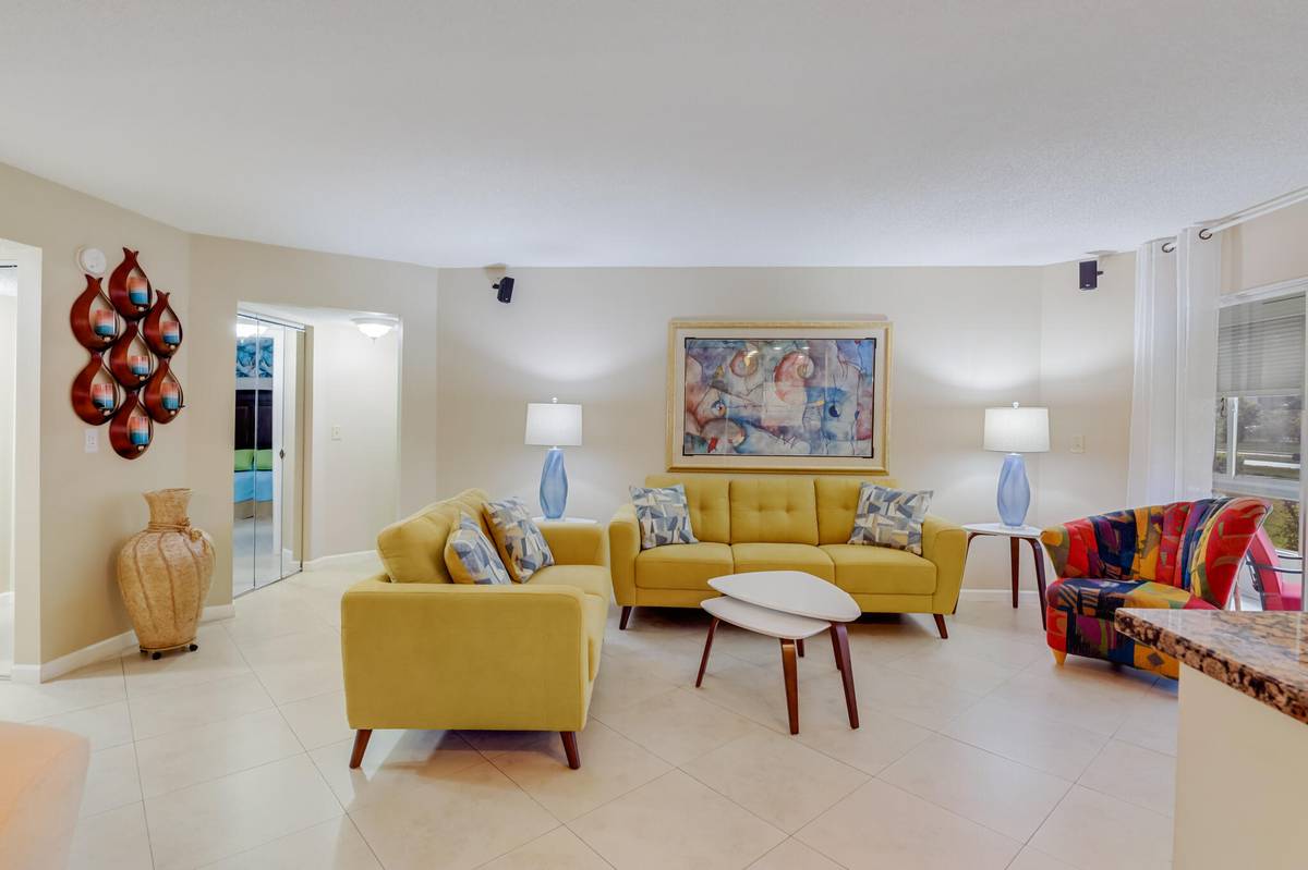 Lake Worth, FL 33467,3590 Via Poinciana 112