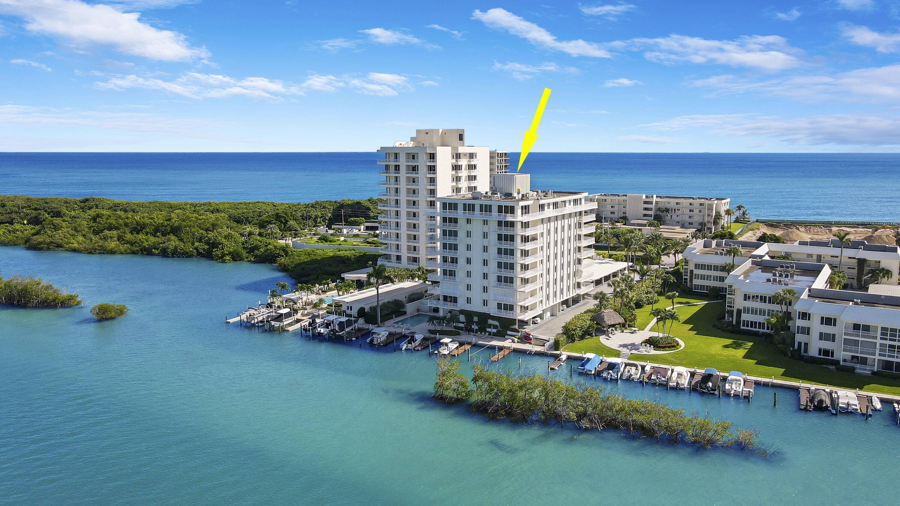 Tequesta, FL 33469,375 Beach RD 303