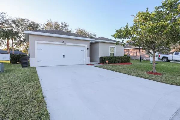 5206 Oakland Lake CIR, Fort Pierce, FL 34951