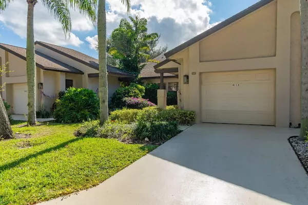 Delray Beach, FL 33484,5272 Fairway Woods DR 4113