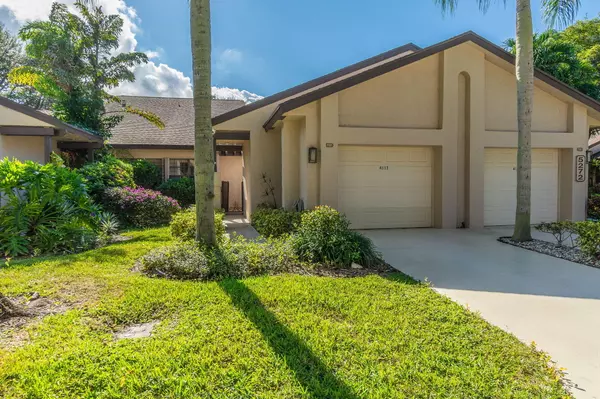 Delray Beach, FL 33484,5272 Fairway Woods DR 4113