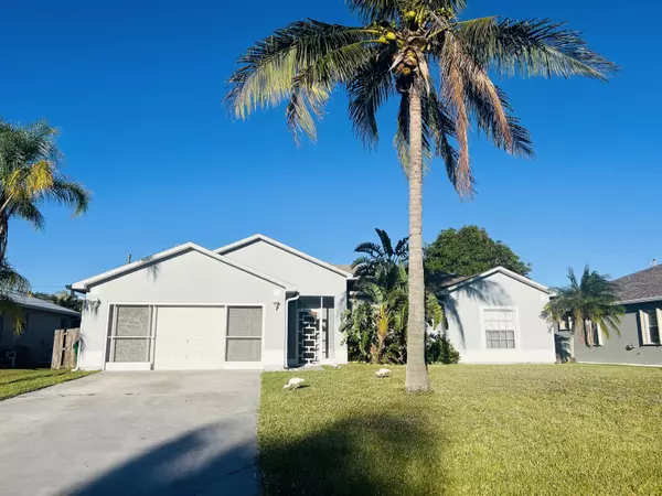 2619 SW Import DR, Port Saint Lucie, FL 34987