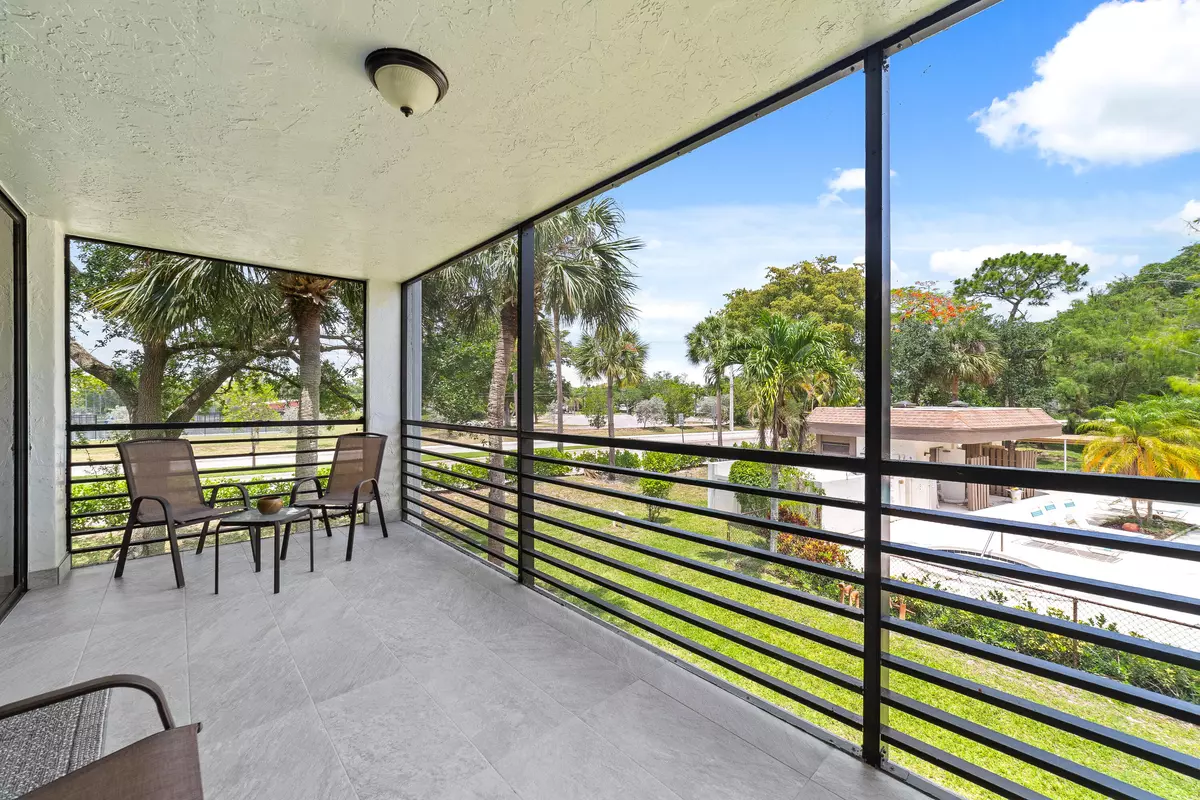 Tamarac, FL 33321,7579 NW 79th AVE 201