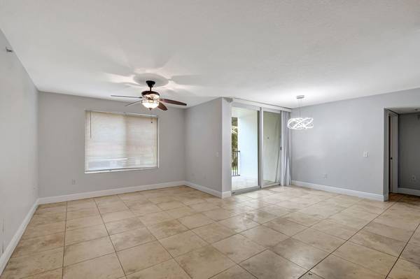 Boynton Beach, FL 33435,109 Villa CIR