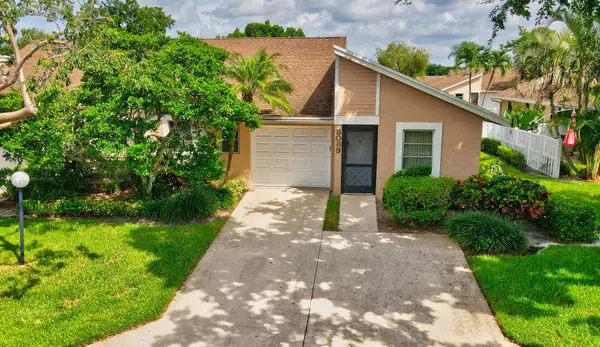 8089 Springtree RD, Boca Raton, FL 33496