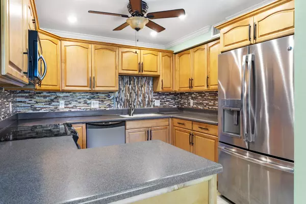 West Palm Beach, FL 33417,310 Wellington M