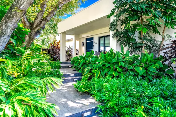 Pompano Beach, FL 33062,2628 SE 10th ST