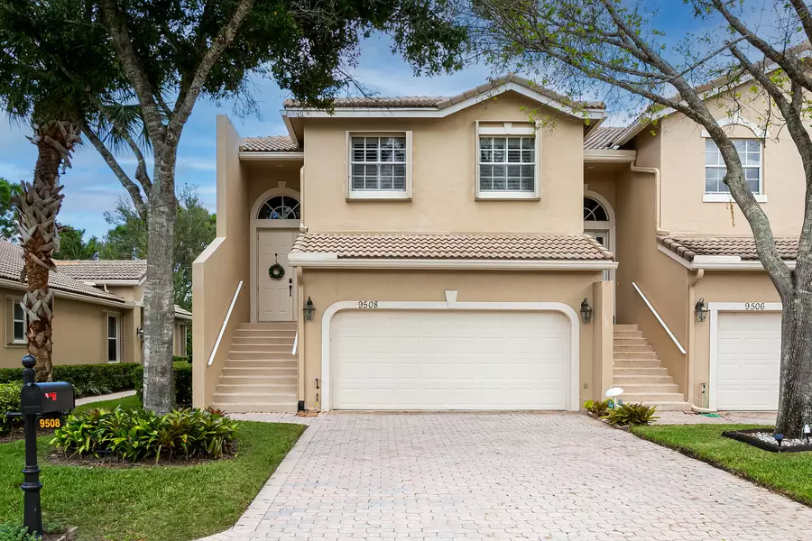 9508 Crooked Stick LN, Port Saint Lucie, FL 34986