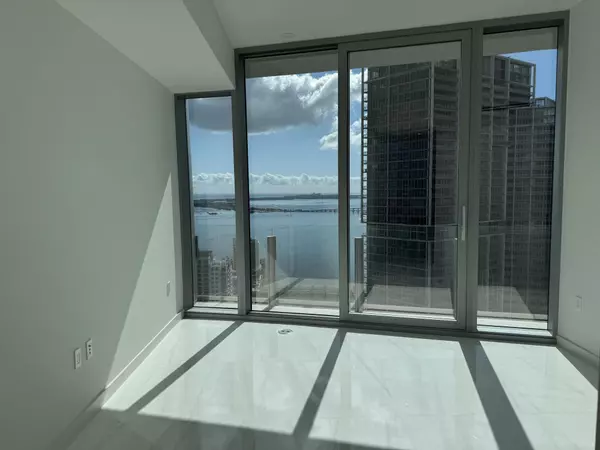 Miami, FL 33131,300 Biscayne Boulevard WAY 4306