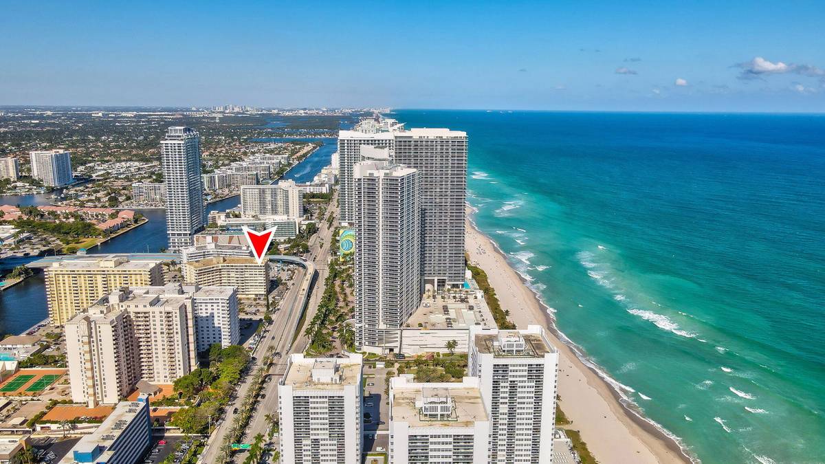 Hallandale Beach, FL 33009,1825 S Ocean DR Ph 14