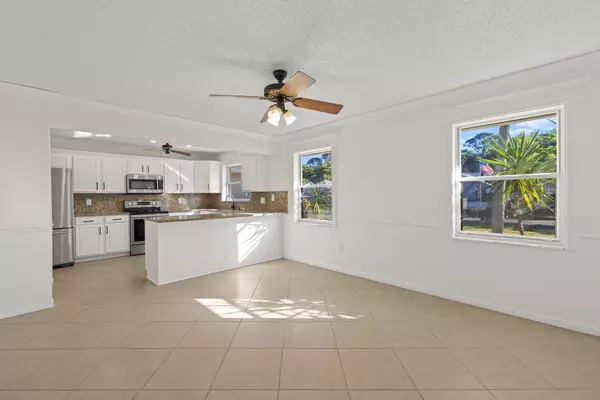 Lake Worth, FL 33467,5621 Adair WAY