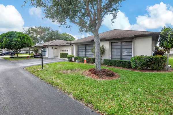 4820 Equestrian CIR B, Boynton Beach, FL 33436