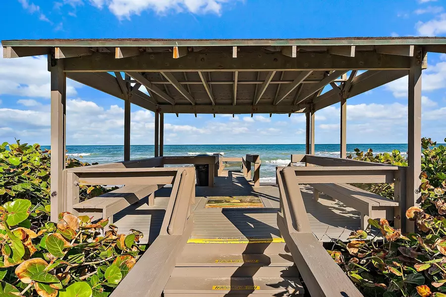 7370 S Ocean DR 111, Jensen Beach, FL 34957
