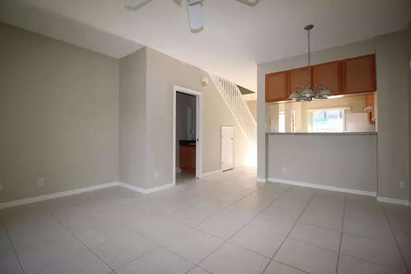 West Palm Beach, FL 33417,5222 Palmbrooke CIR