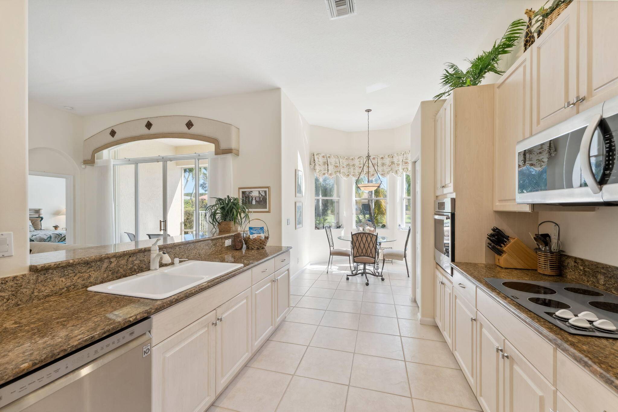 Delray Beach, FL 33446,15820 Vivanco ST