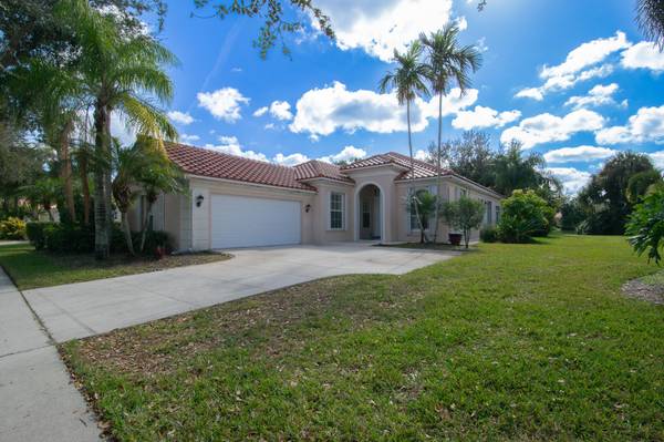 7046 Fish Creek LN, West Palm Beach, FL 33411