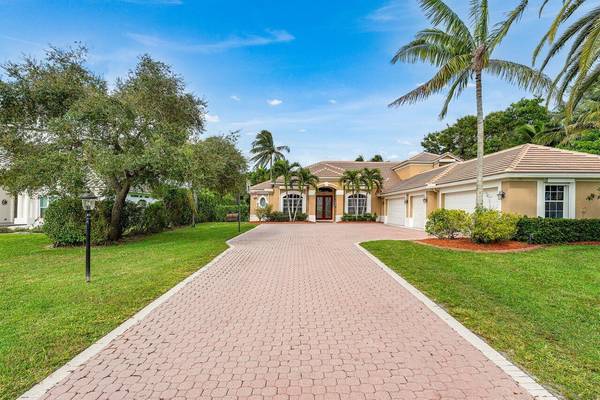 Lake Worth, FL 33467,4475 Hunting TRL