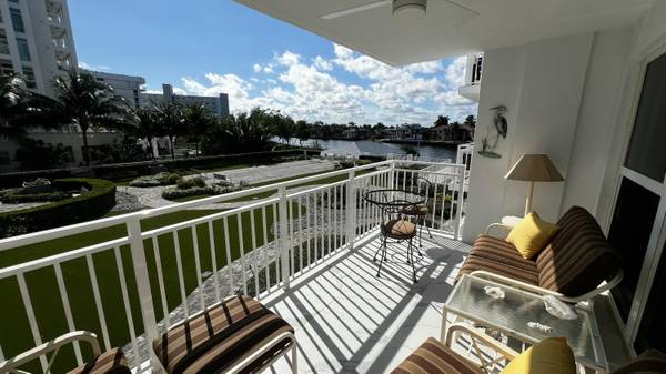 3114 S Ocean 305 BLVD 305, Highland Beach, FL 33487