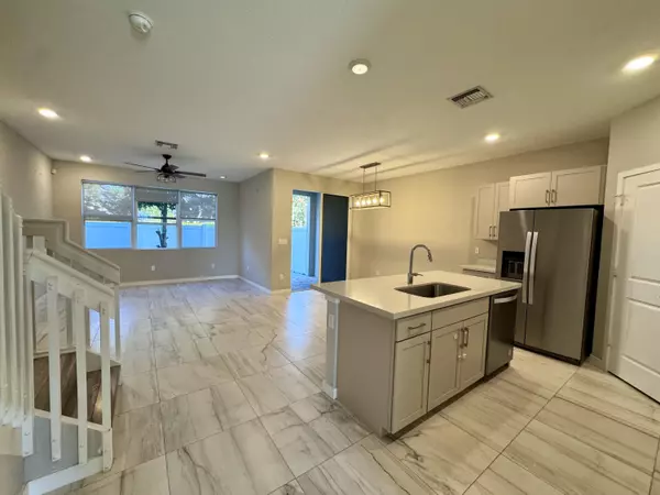 Lake Worth, FL 33467,8677 Via Mar Rosso