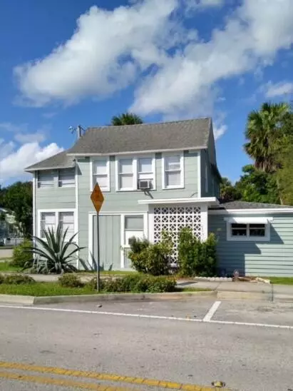 Fort Pierce, FL 34950,700 Boston AVE