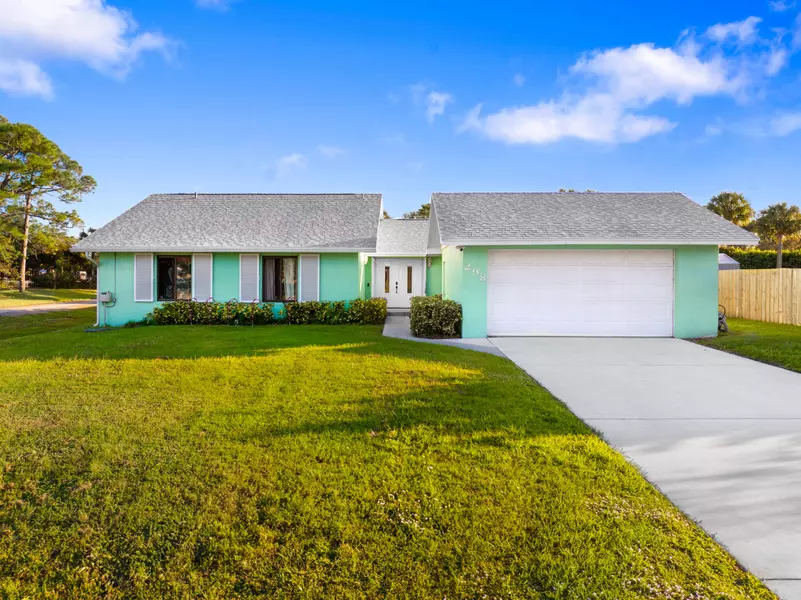 298 SE Grove AVE, Port Saint Lucie, FL 34983