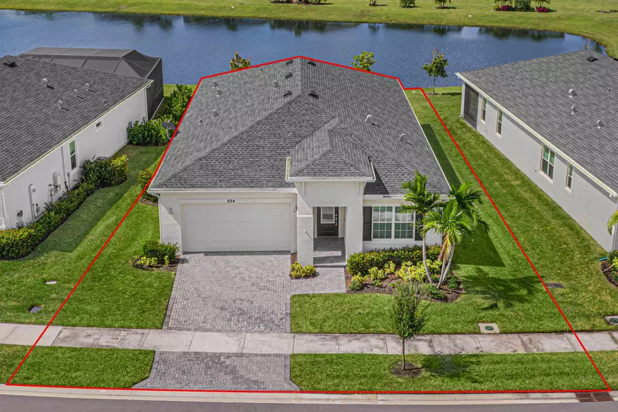 824 SE Bloomfield RD, Port Saint Lucie, FL 34984