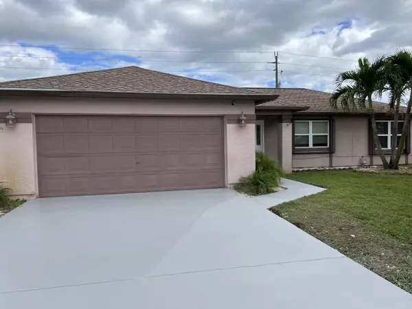 Port Saint Lucie, FL 34952,1561 SE Appamattox TER