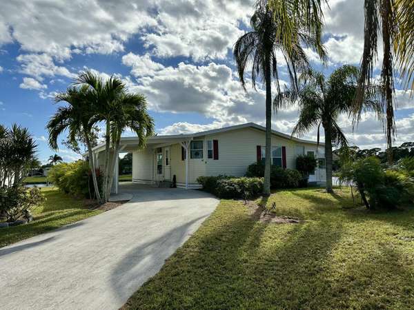 26 Orinco RD, Port Saint Lucie, FL 34952