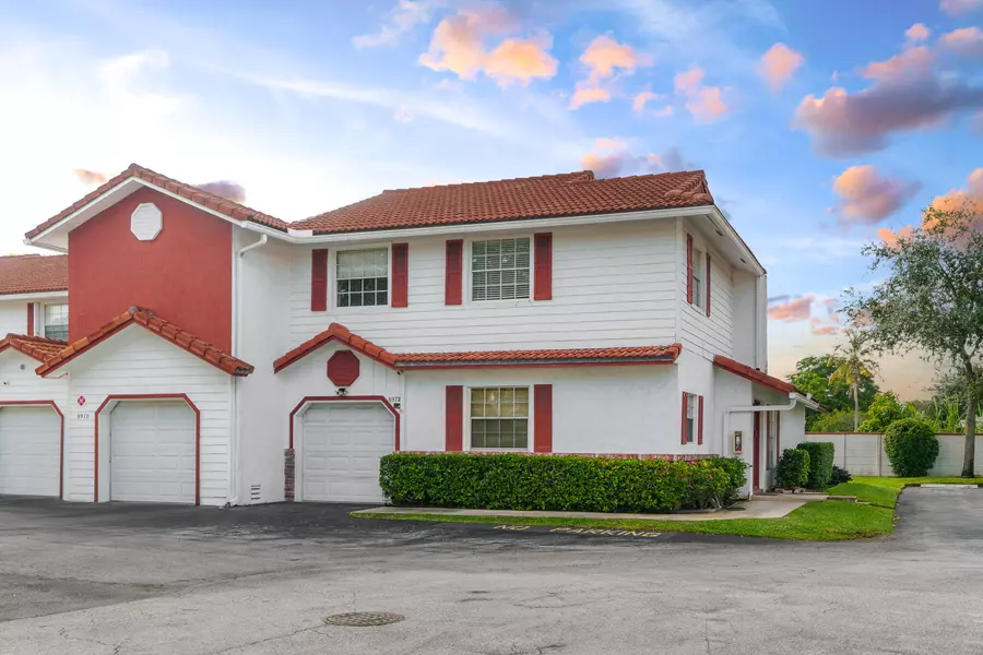 8972 NW 23rd ST, Coral Springs, FL 33065