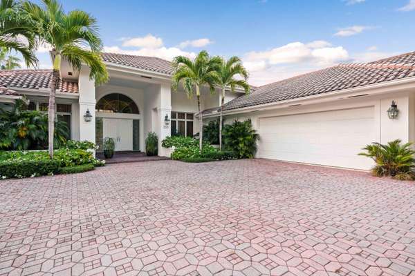 351 Eagle DR, Jupiter, FL 33477