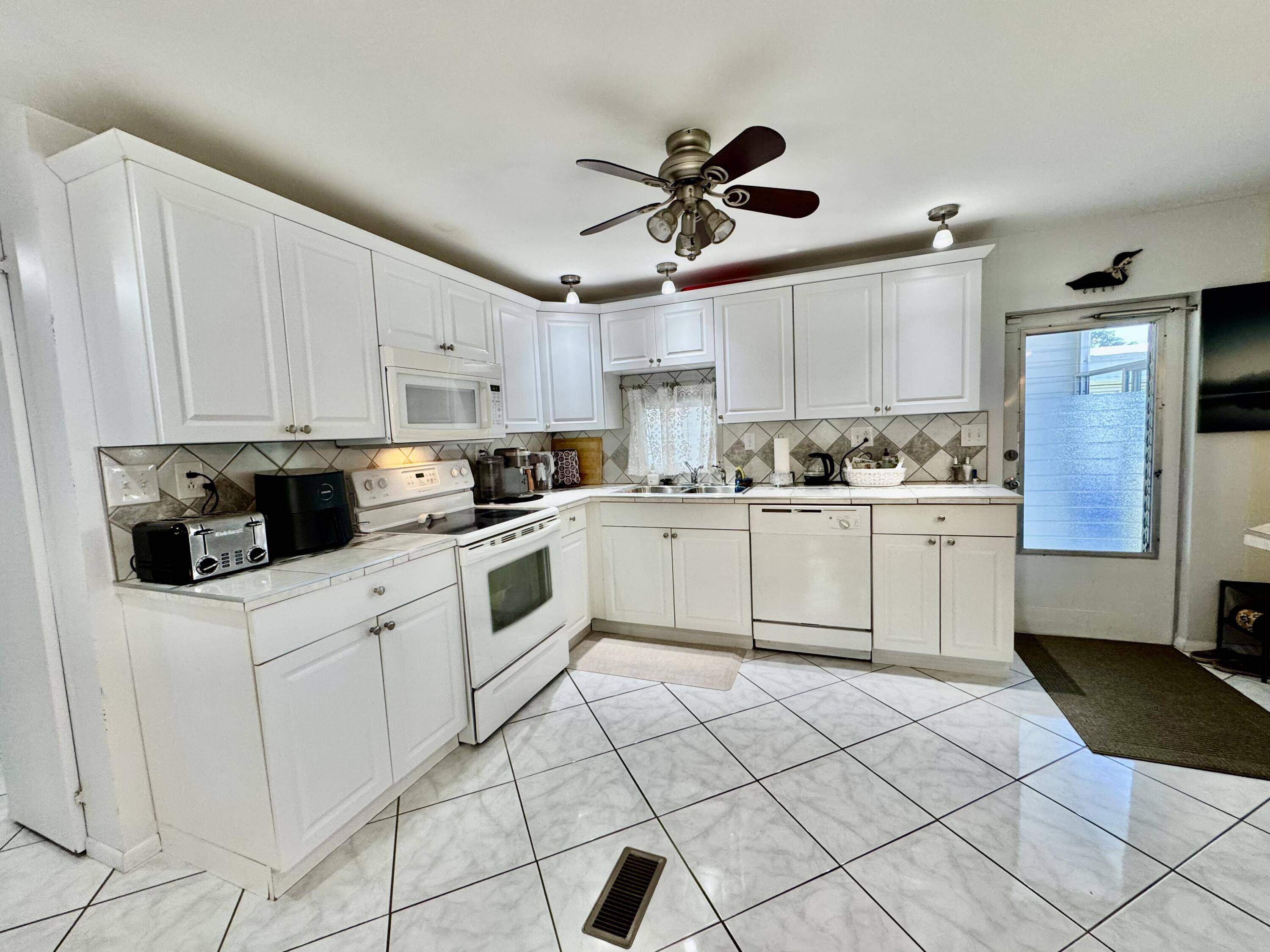 8341 Chisum TRL, Boca Raton, FL 33433