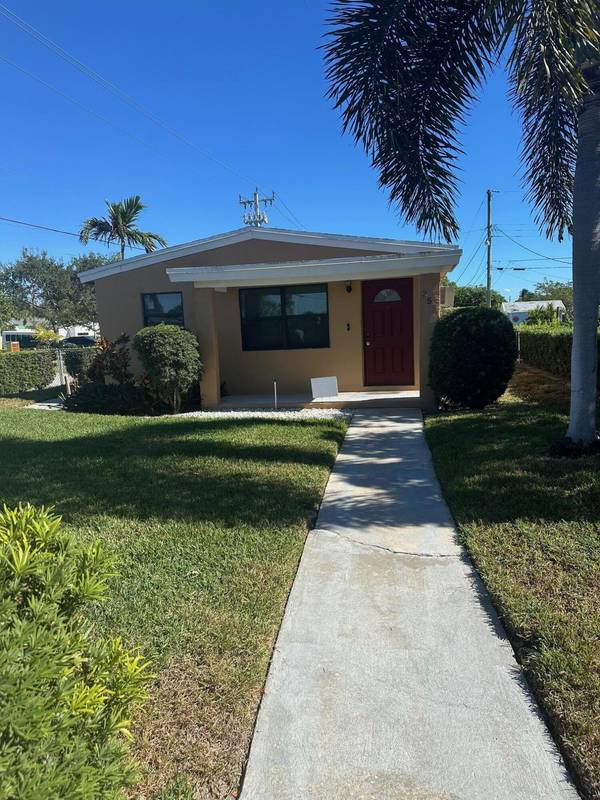 353 NW 7th AVE, Delray Beach, FL 33444