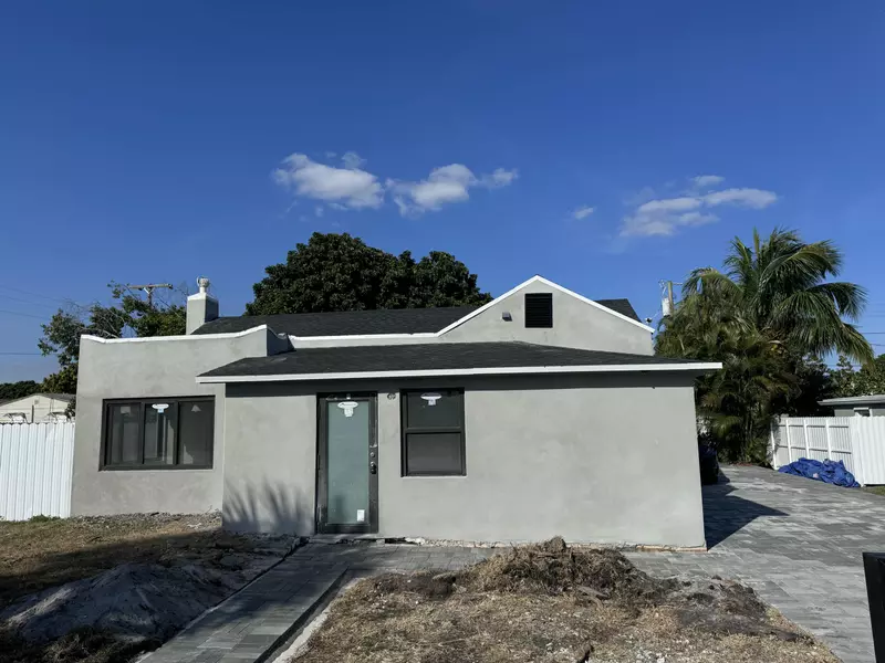 795 Highland DR, West Palm Beach, FL 33405