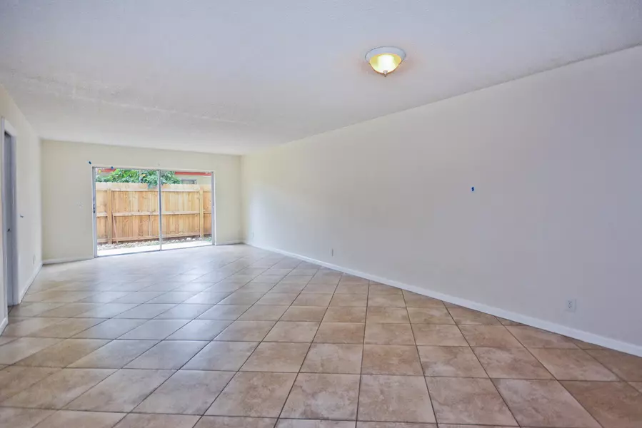 308 Southwind CT 2, North Palm Beach, FL 33408