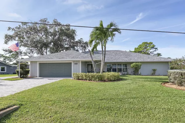 2074 SE Elmhurst RD, Port Saint Lucie, FL 34952