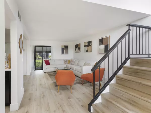 Boca Raton, FL 33487,7200 NW 2nd AVE 32