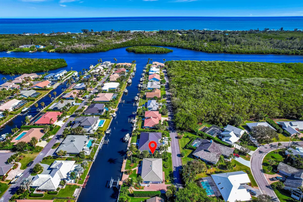 Hobe Sound, FL 33455,9019 SE Hawksbill WAY