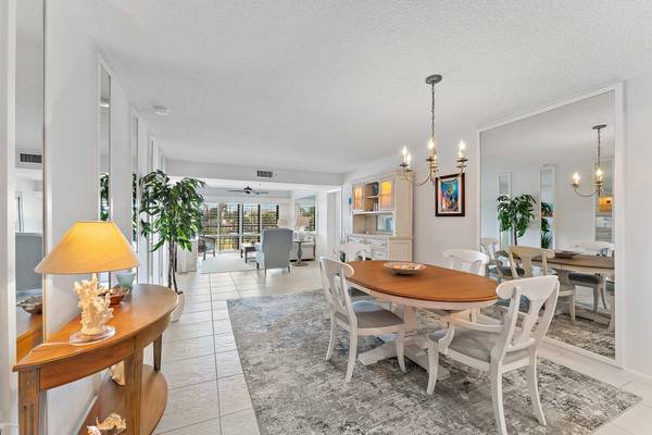 201 Ocean Bluffs BLVD 105, Jupiter, FL 33477