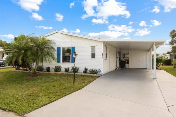 3821 Spatterdock LN, Port Saint Lucie, FL 34952