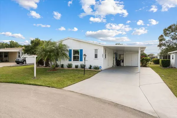 Port Saint Lucie, FL 34952,3821 Spatterdock LN