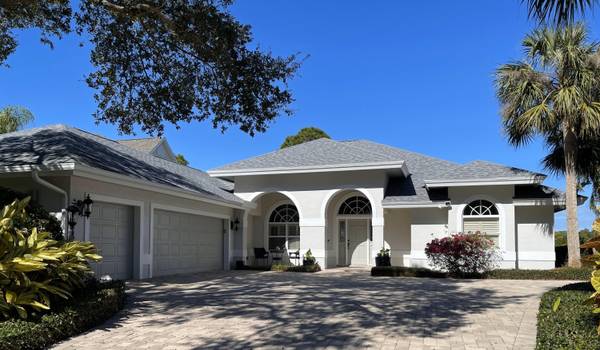 862 SW Carolina CIR, Vero Beach, FL 32962