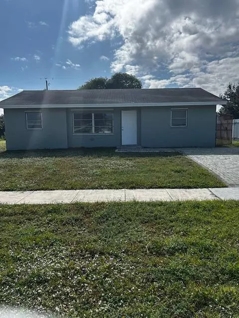 Lake Worth, FL 33462