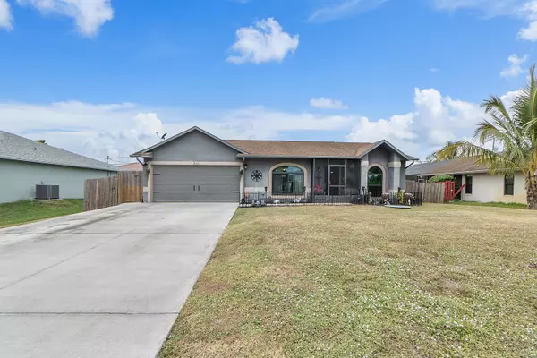 3162 SW Nutley ST, Port Saint Lucie, FL 34953