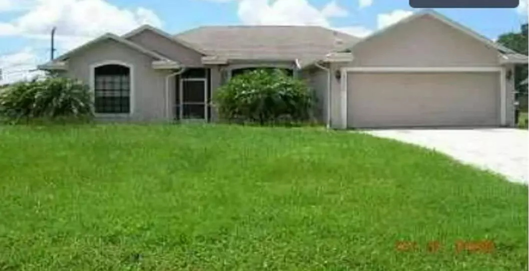 1122 SW Bayamo AVE, Port Saint Lucie, FL 34953