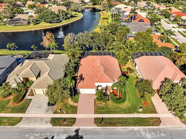 8853 Georgetown LN, Boynton Beach, FL 33472