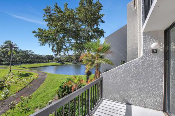 Boca Raton, FL 33434,2804 Bridgewood DR