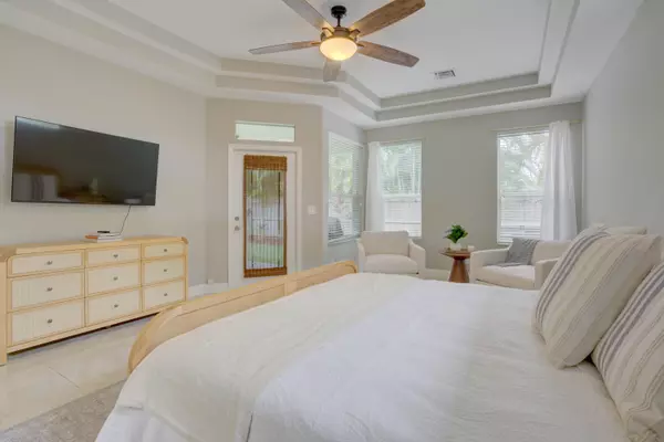 Jupiter, FL 33458,938 Marlin DR